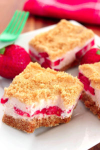 Strawberry Shortcake Bars by Baking Beauty