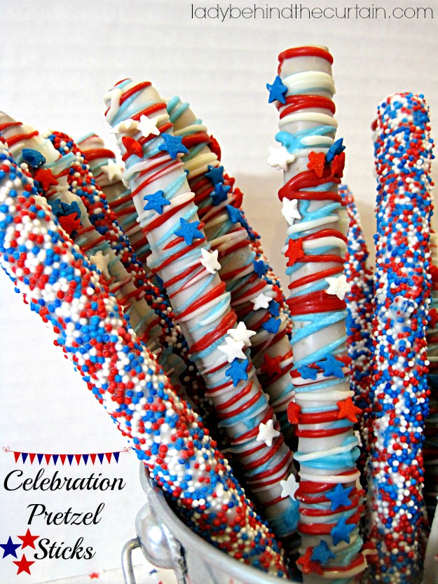 We've found 15 of the Best 4th of July Pretzels and they are sweet, salty, delicious and red, white and blue! They'd be perfect 4th of July dessert for your Fourth of July party or summer family BBQ! These 15 yummy Patriotic Pretzel Snacks will be a delicious 4th of July treat.  Pin these easy to make Independence Day desserts for later and follow us for more 4th of July Food Ideas. 