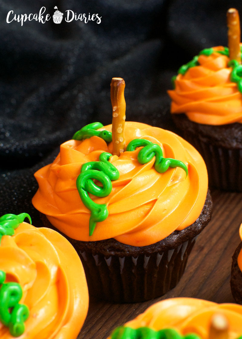 We've found 15 of the Best Pumpkin Shaped Foods and any of these fun sweet and savory recipes will look great on Halloween or Thanksgiving Dessert Table! These 15 yummy Thanksgiving Foods are all amazing and gorgeous Halloween treats. Pin these easy to make Thanksgiving Food Ideas for later and follow us for more Halloween Food Ideas. 